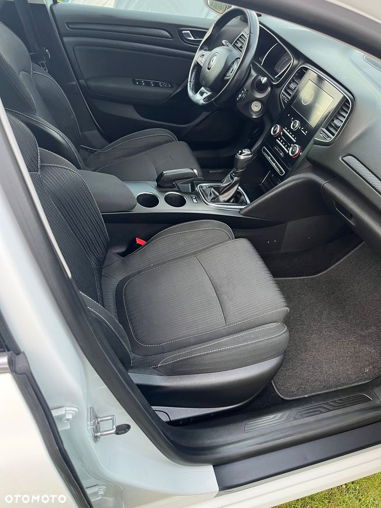 Renault Megane 1.5 dCi Limited - 12