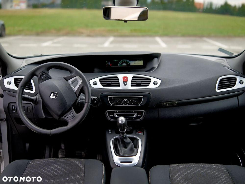 Renault Scenic 1.6 16V Expression - 7