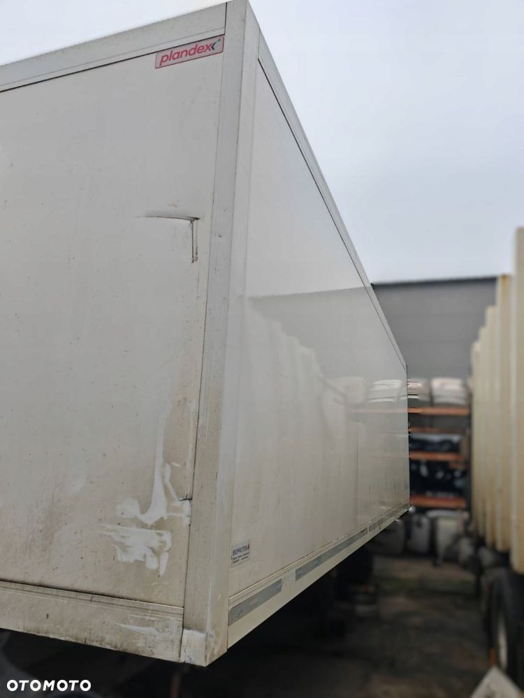 ZABUDOWA KONTENER dł 7,85m szer 2,60m wys 2,45 podram 0,86m. - 2