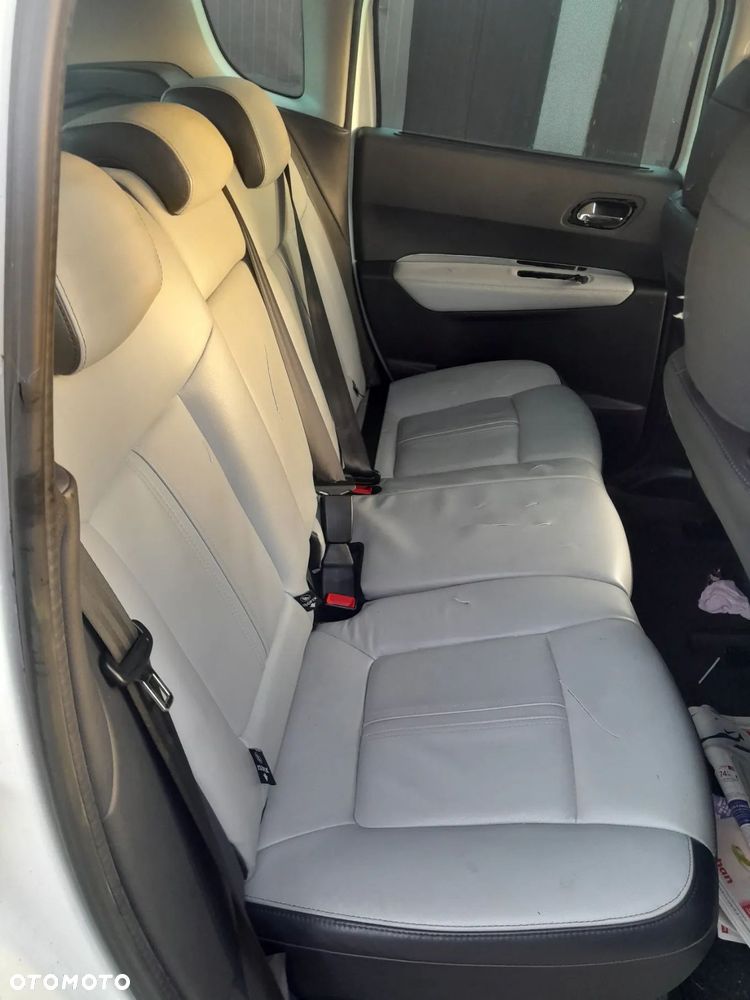 Peugeot 3008 Hybrid4 99g/91g - 11