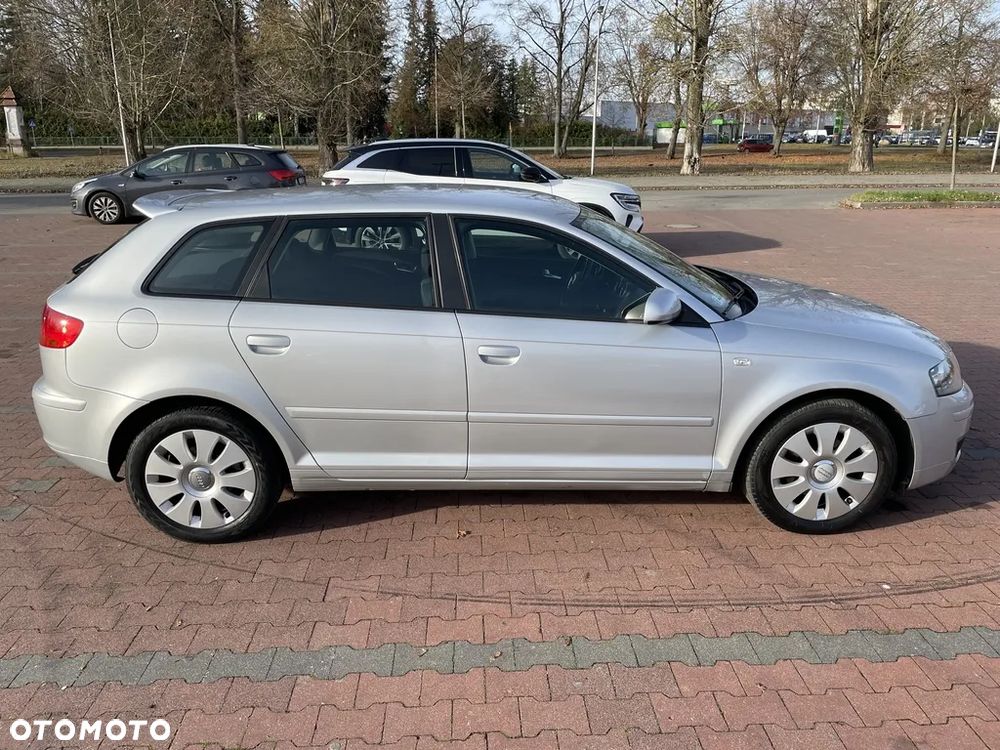 Audi A3 Sportback 1.9 TDI Ambiente - 6