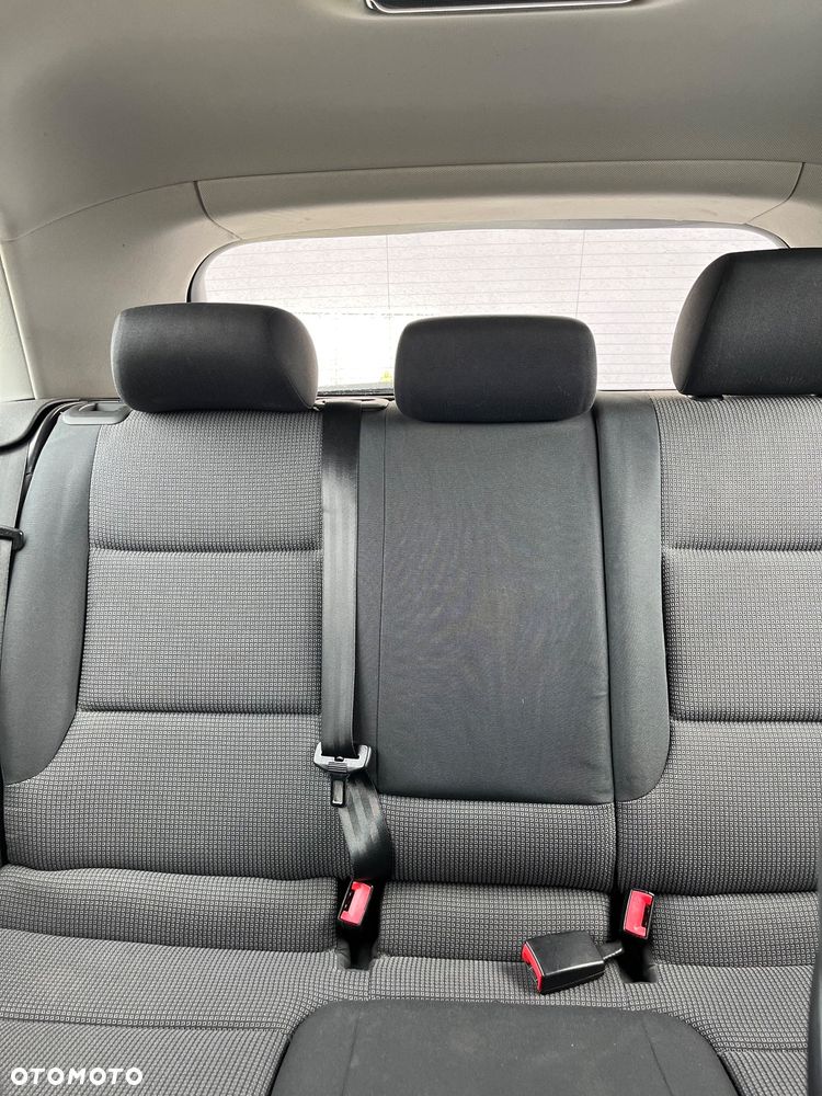 Audi A3 3-drzwiowe 1.6 Ambiente - 14