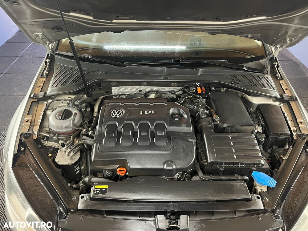 Volkswagen Golf 1.6 TDI 4Motion BlueMotion Technology Trendline - 12