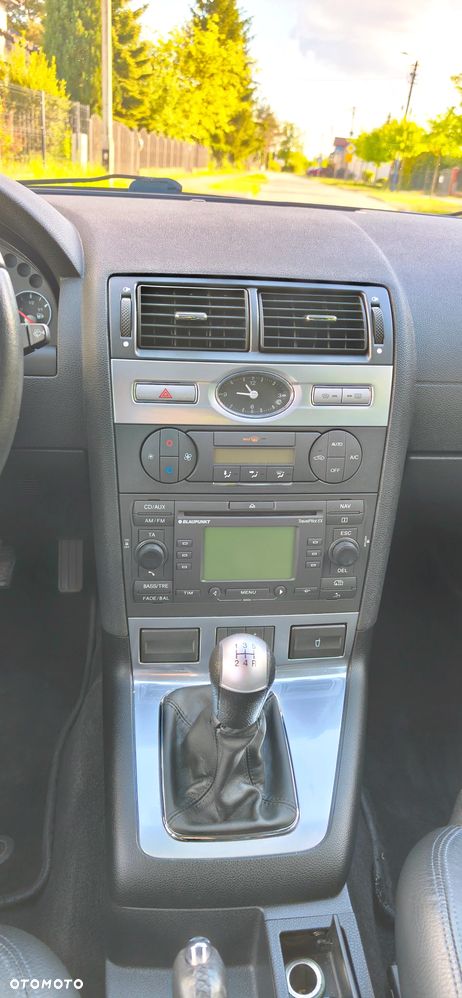 Ford Mondeo 1.8 Titanium X - 22