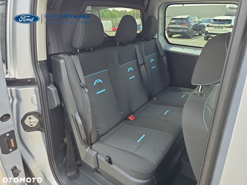 Ford Transit Connect - 8