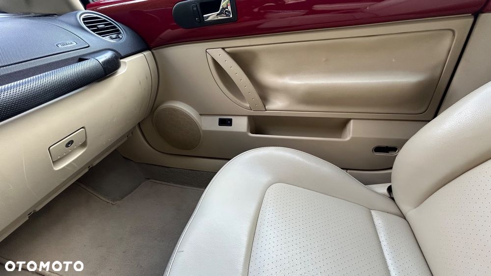 Volkswagen New Beetle - 7