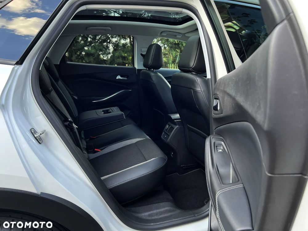 Opel Grandland X 1.2 Start/Stop Business INNOVATION - 24