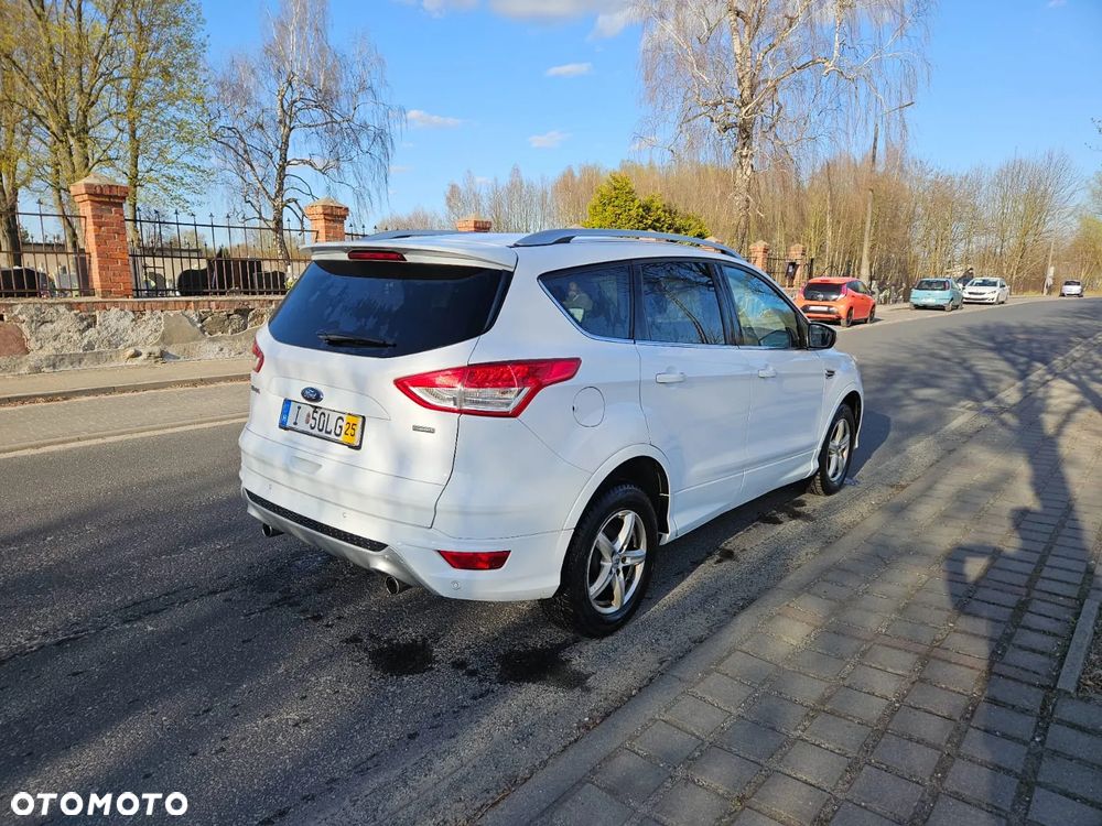 Ford Kuga - 12