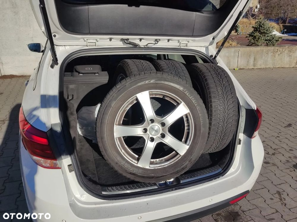 Hyundai i40 1.7 CRDi Business DCT - 11