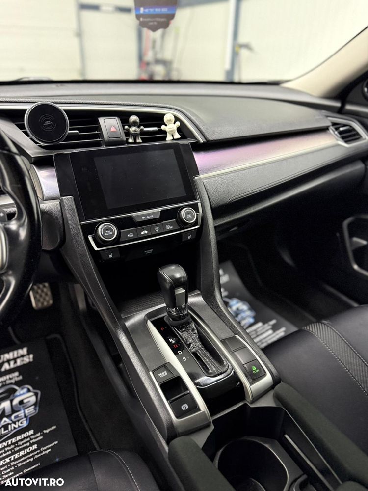 Honda Civic 1.5 i-VTEC Turbo CVT Prestige - 8