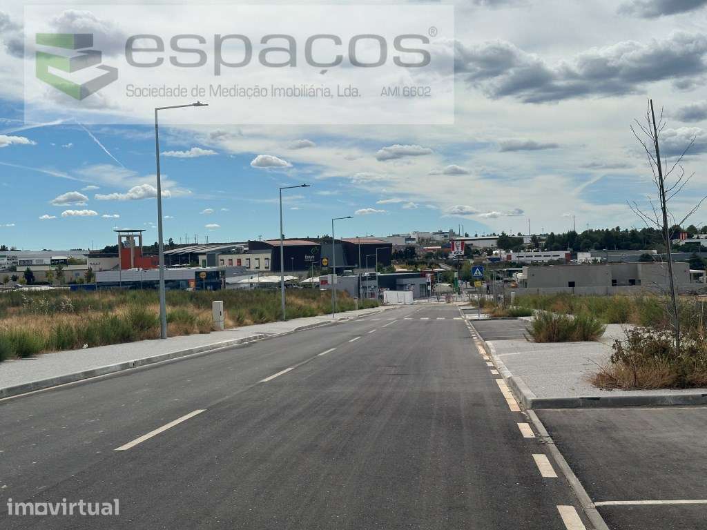 Terreno para construção junto ao Forum Castelo Branco - Grande imagem: 4/5