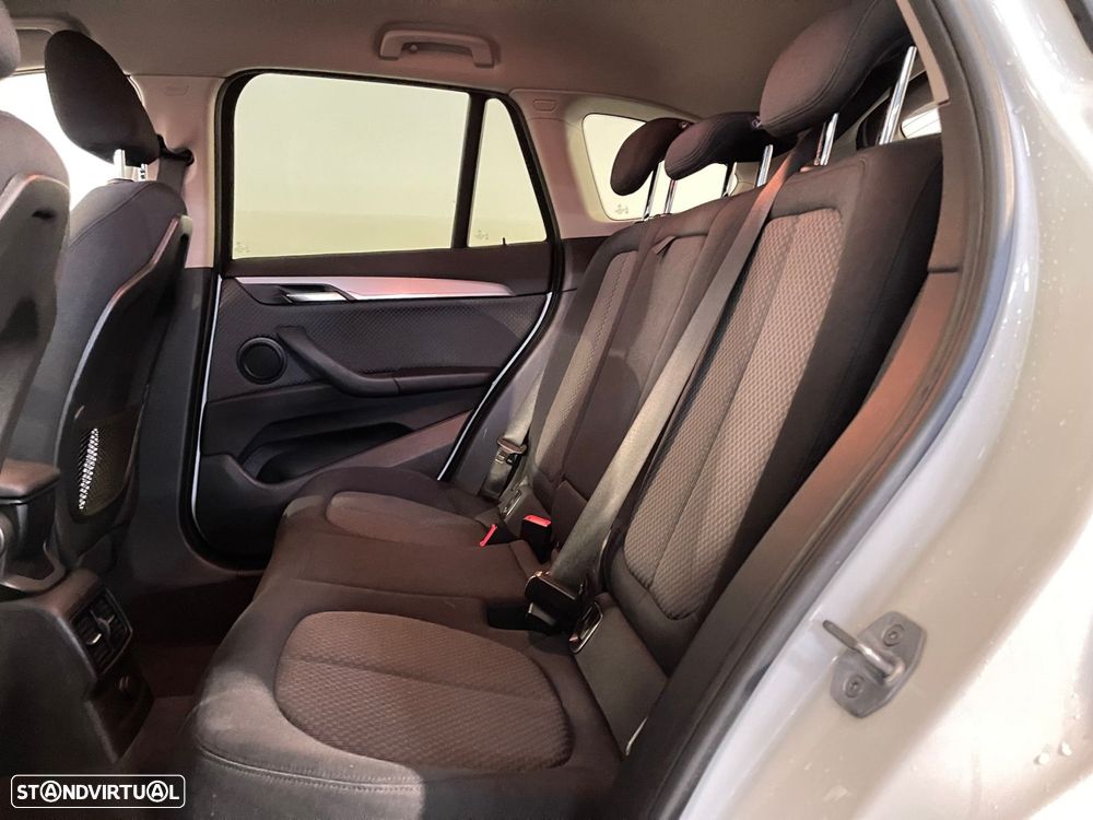 BMW X1 18 d sDrive Advantage - 27