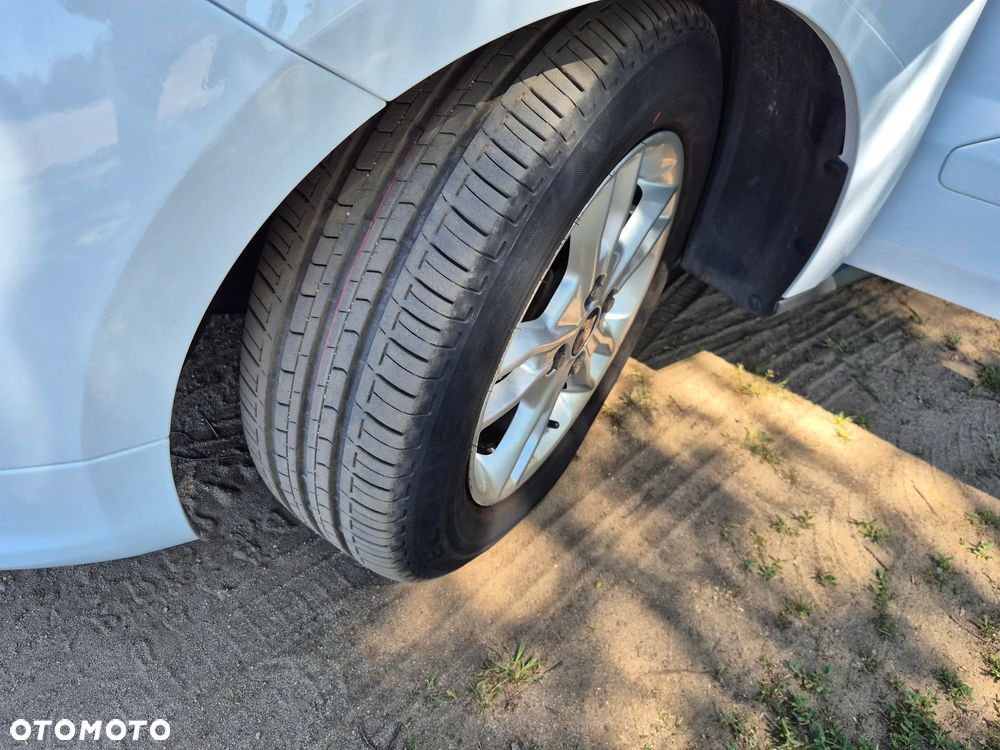 Ford Tourneo Courier 1.5 TDCi Sport - 29
