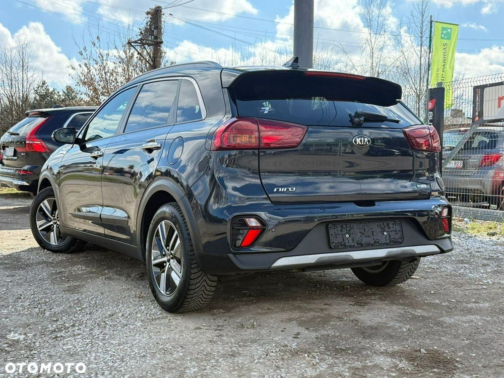 Kia Niro 1.6 GDI Hybrid M - 16