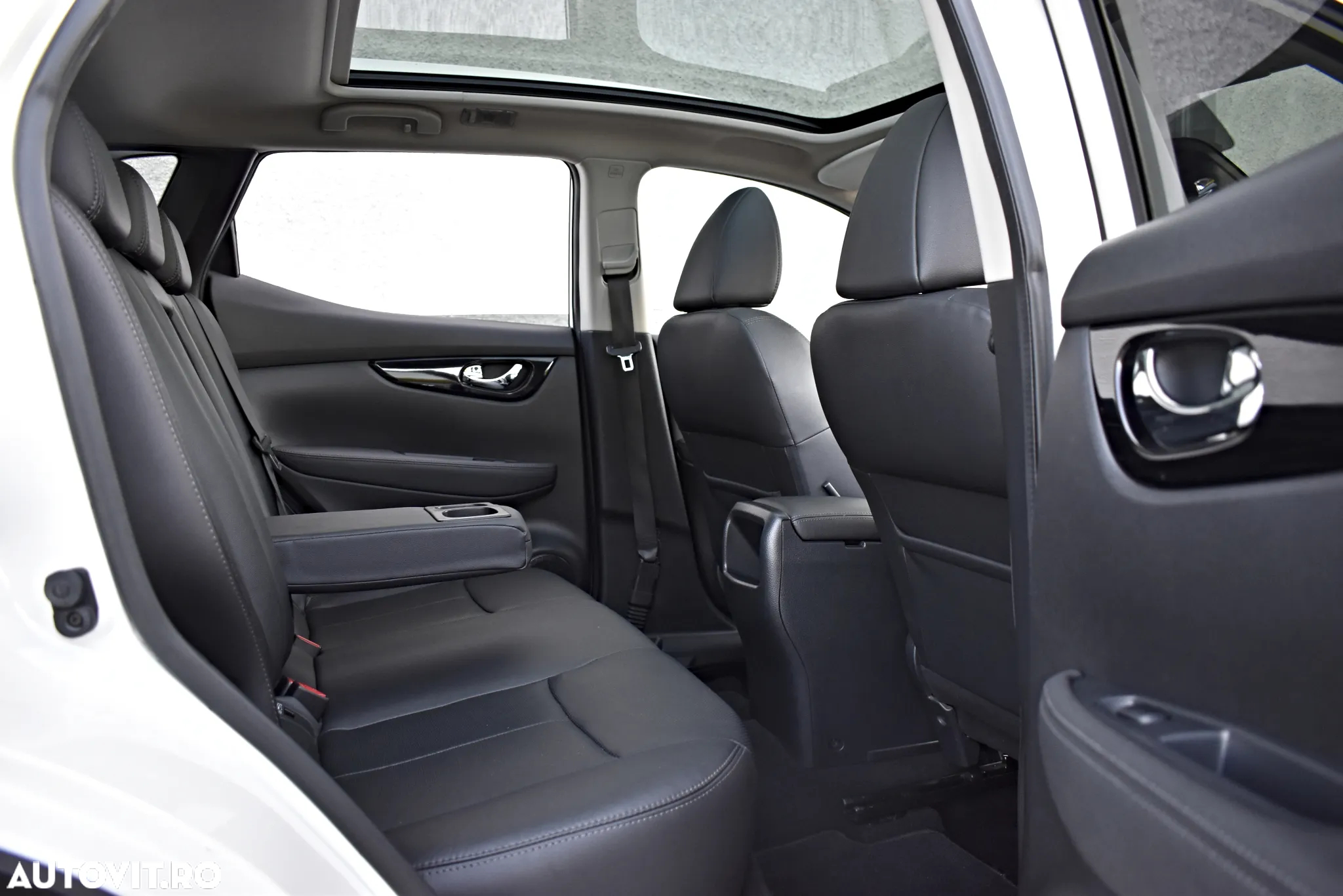 Nissan Qashqai 1.6 DCI TEKNA - 12