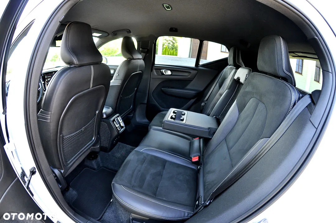 Volvo XC 40 T3 R-Design - 20