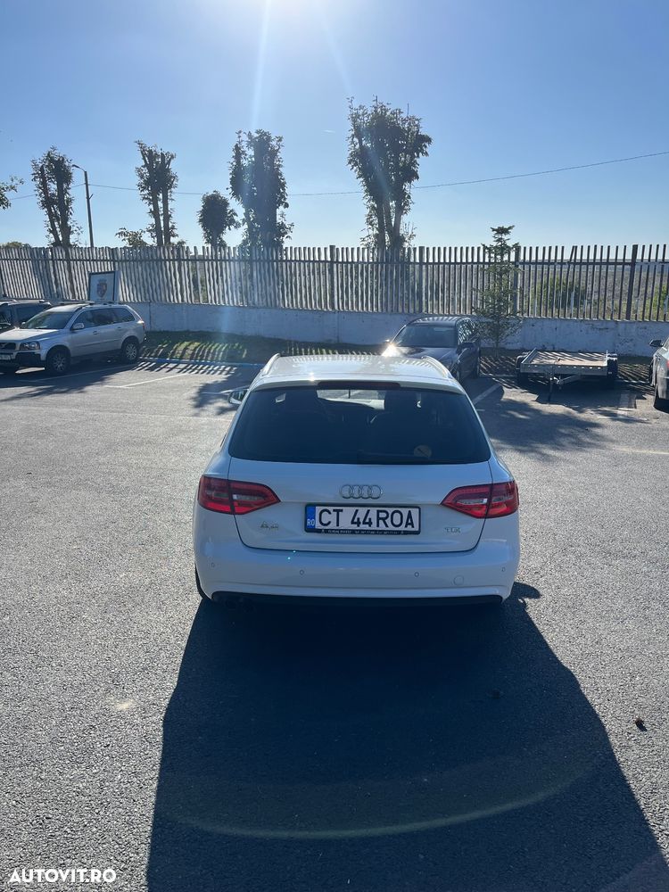 Audi A4 2.0 TDI Multitronic Avant - 4