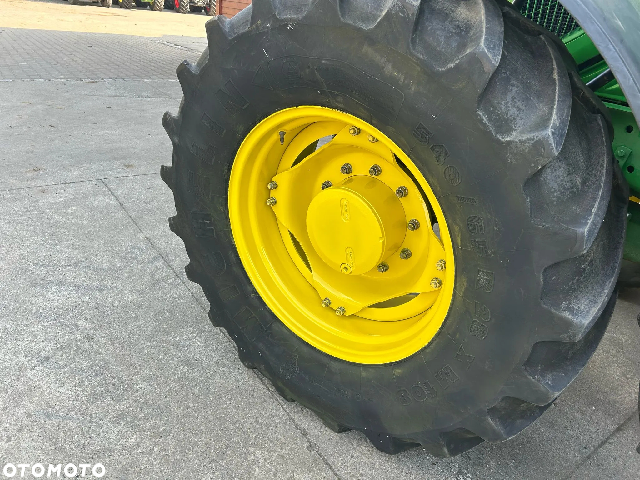 John Deere 6820 - 16