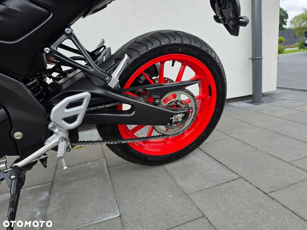 Yamaha MT - 9