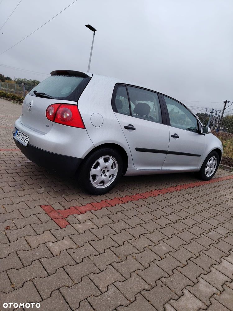 Volkswagen Golf - 8