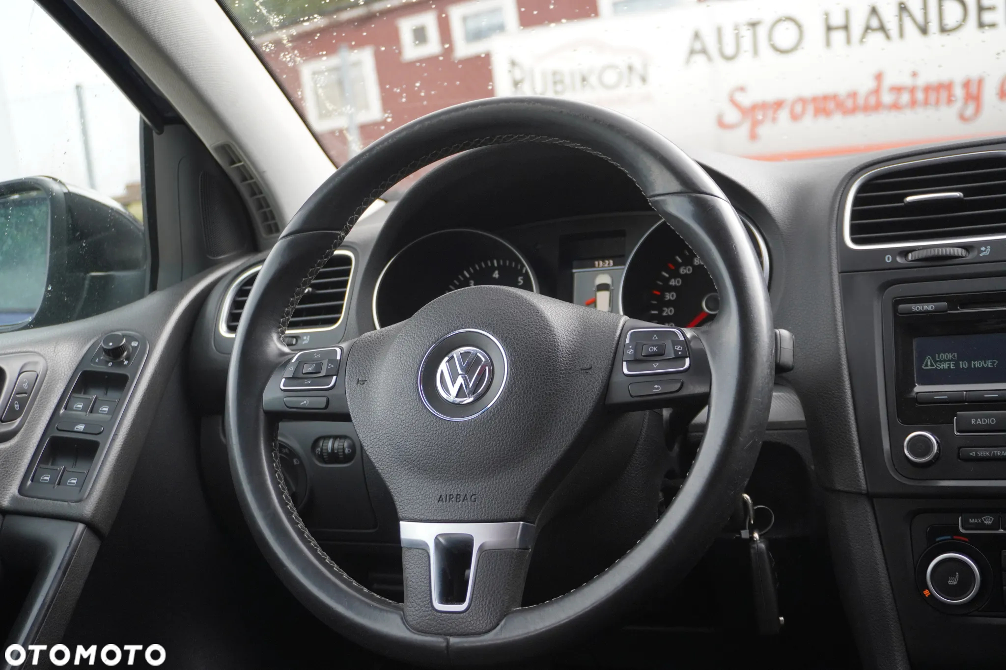 Volkswagen Golf - 27