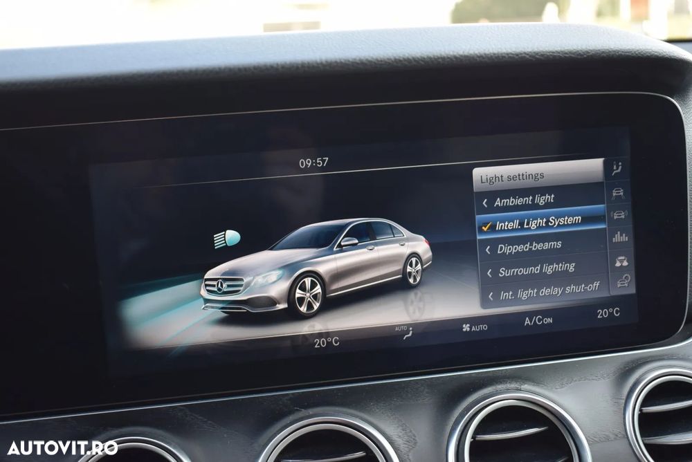 Mercedes-Benz E 220 d 4MATIC Aut. - 36