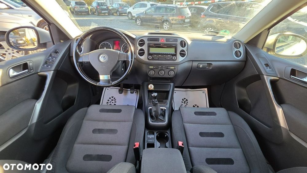 Volkswagen Tiguan - 20