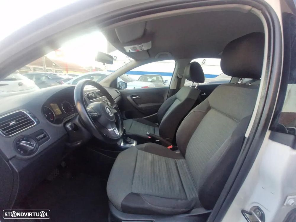 VW Polo 1.6 TDI Conforline DSG - 4