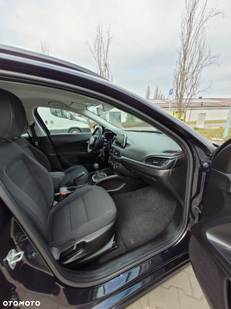 Fiat Tipo 1.4 T-Jet 16v Lounge EU6 - 18