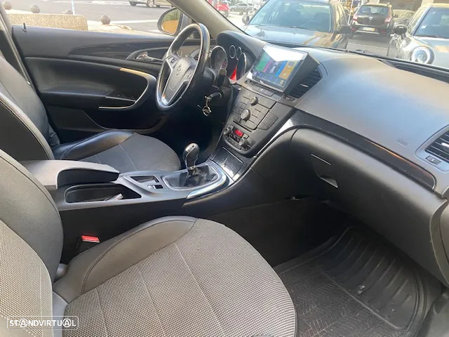 Opel Insignia Sports Tourer 2.0 CDTi Edition - 9