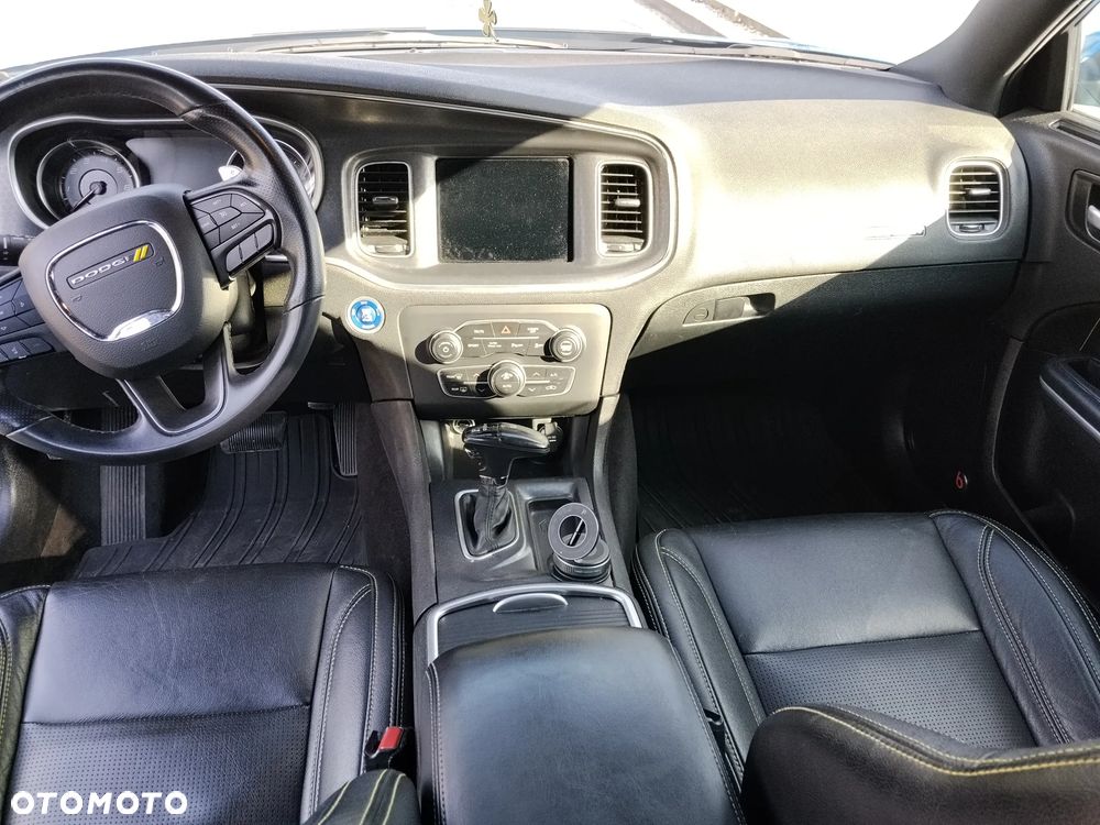 Dodge Charger 5.7 R/T - 28
