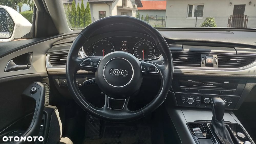 Audi A6 Avant - 1