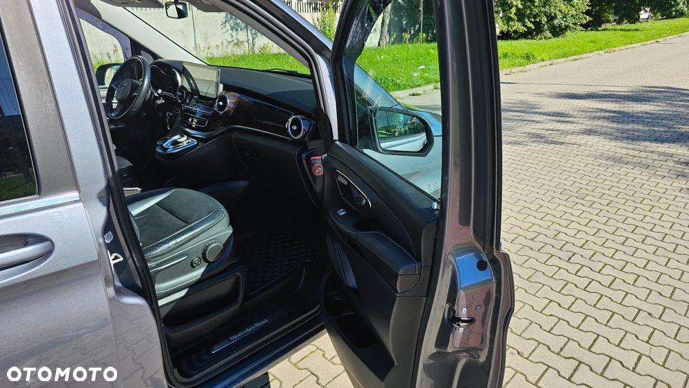 Mercedes-Benz Klasa V 250 d 4-Matic Avantgarde 7G-Tronic (d³ugi) - 11