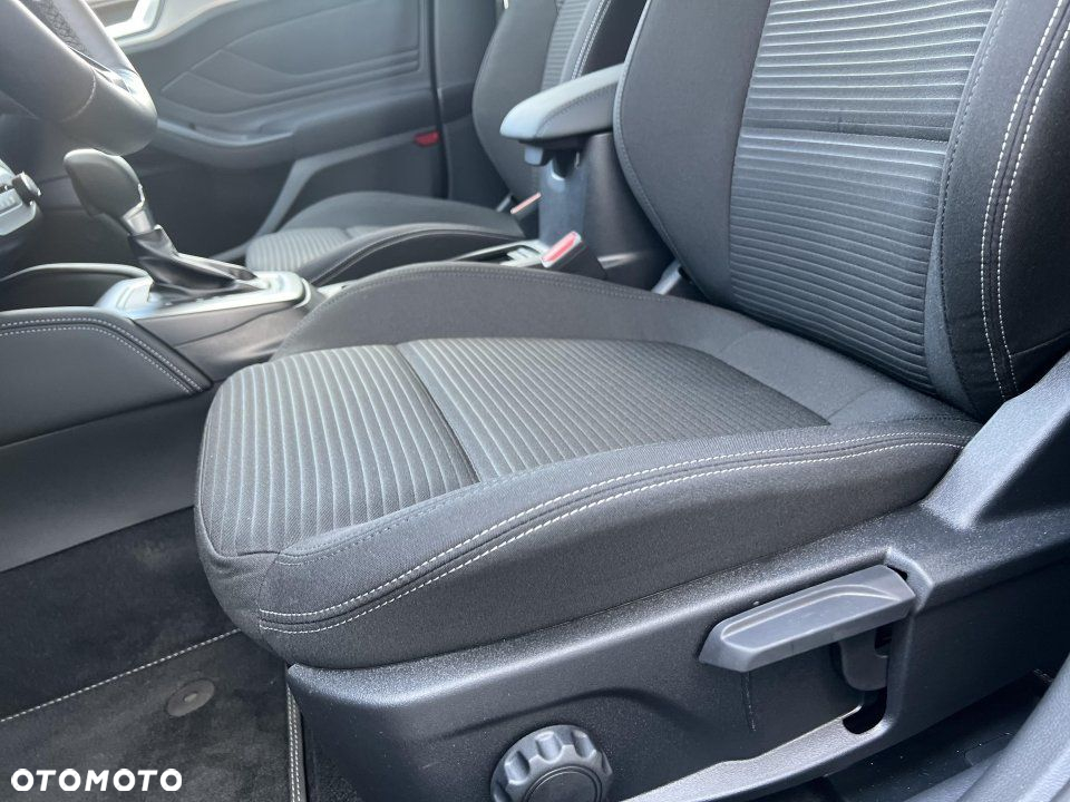Ford Focus - 8