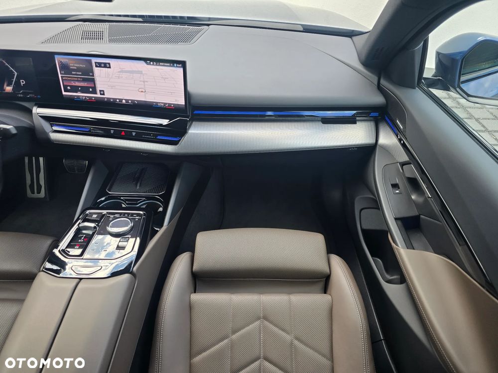 BMW Seria 5 520d xDrive mHEV M Sport - 13
