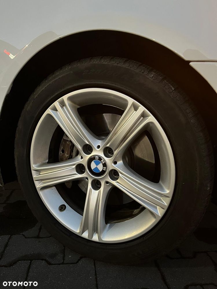 BMW Seria 5 535i xDrive - 13