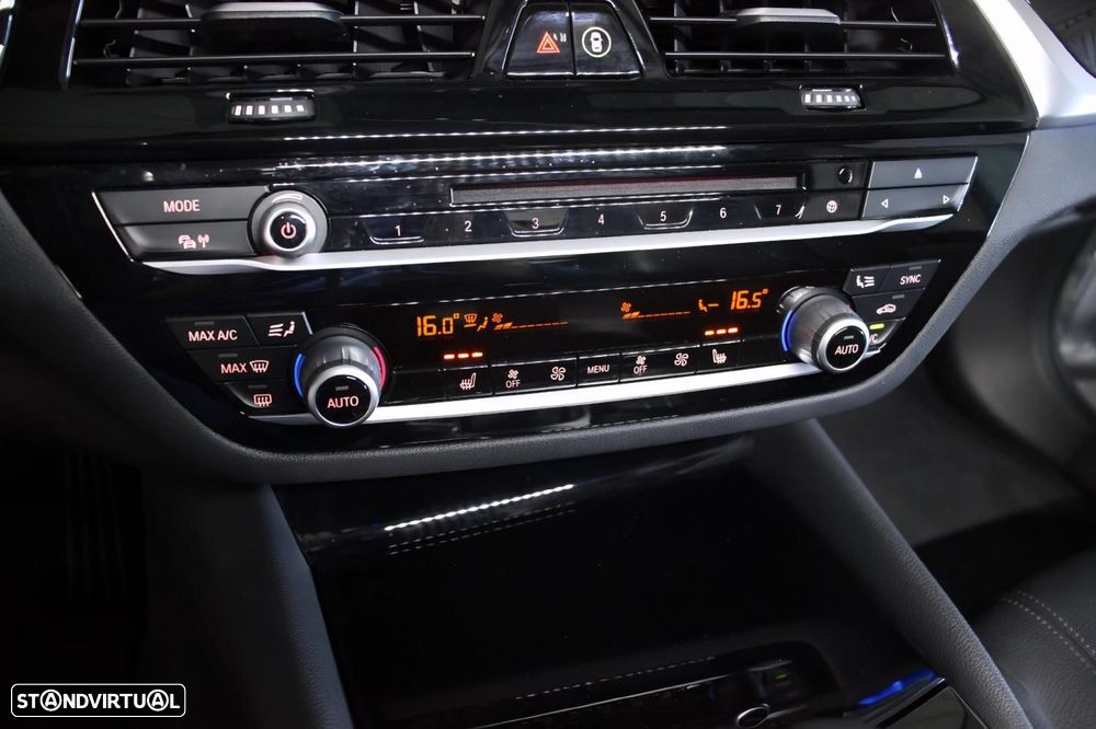 BMW 520 d Auto - 16