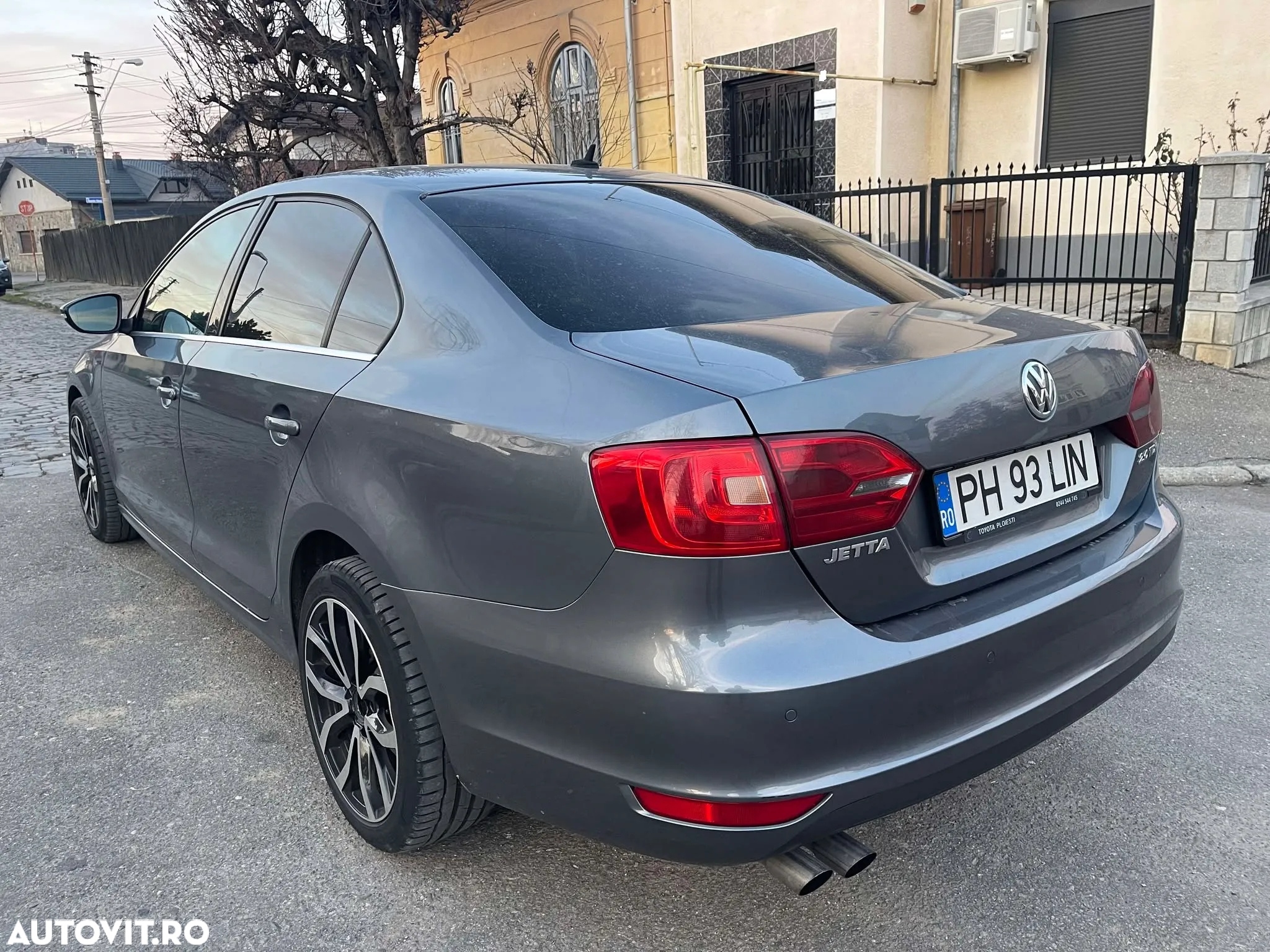 Volkswagen Jetta 2.0 TDI DPF Highline - 13