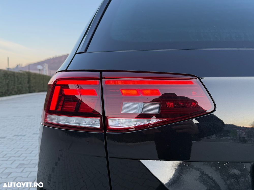 Volkswagen Passat 2.0 TDI SCR DSG Comfortline - 31