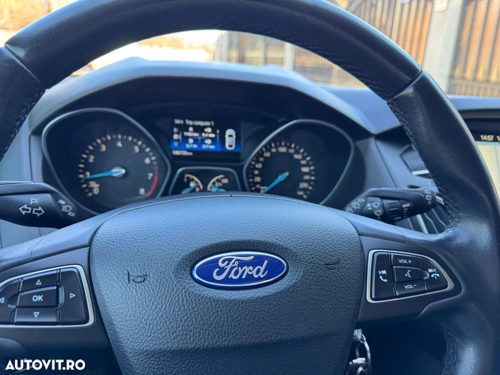 Ford Focus 1.0 EcoBoost Trend - 18