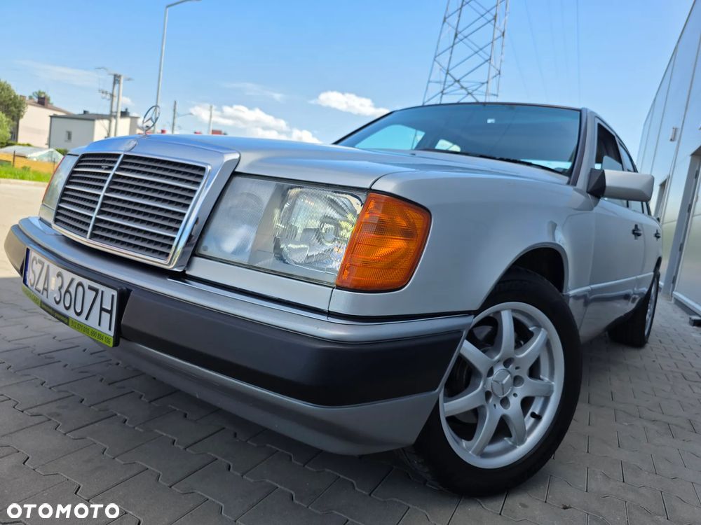 Mercedes-Benz W124 (1984-1993) - 12