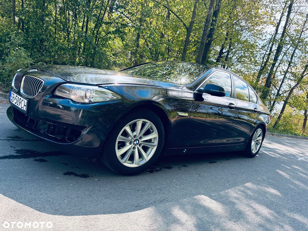 BMW Seria 5 520d xDrive - 1