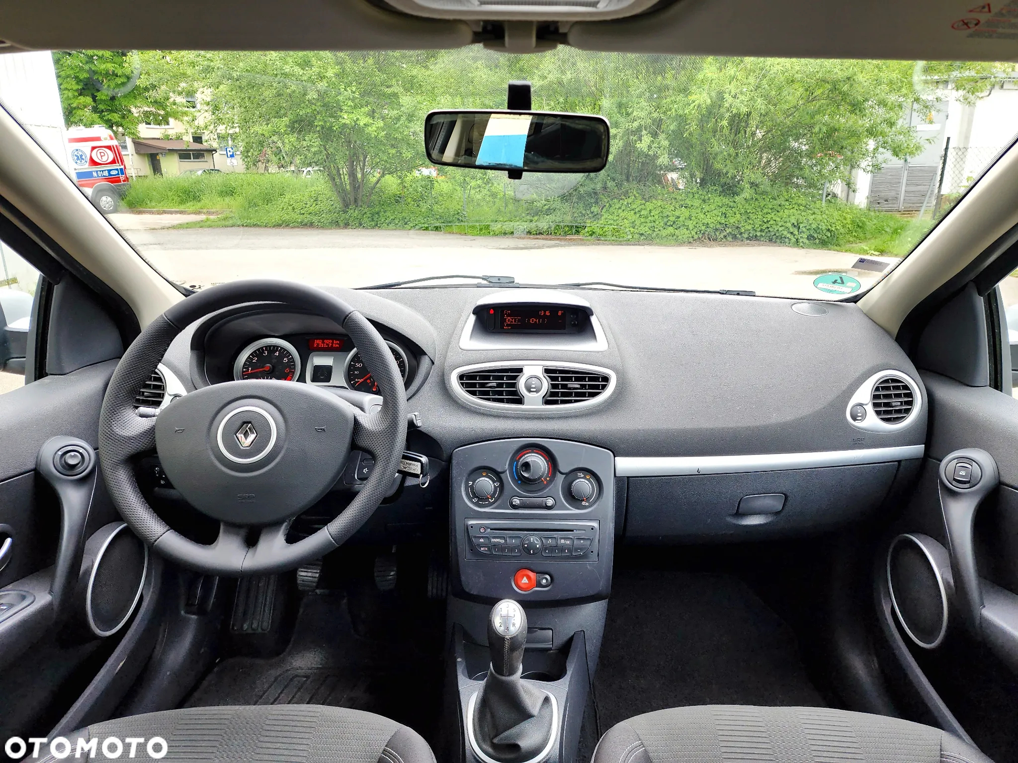 Renault Clio - 20
