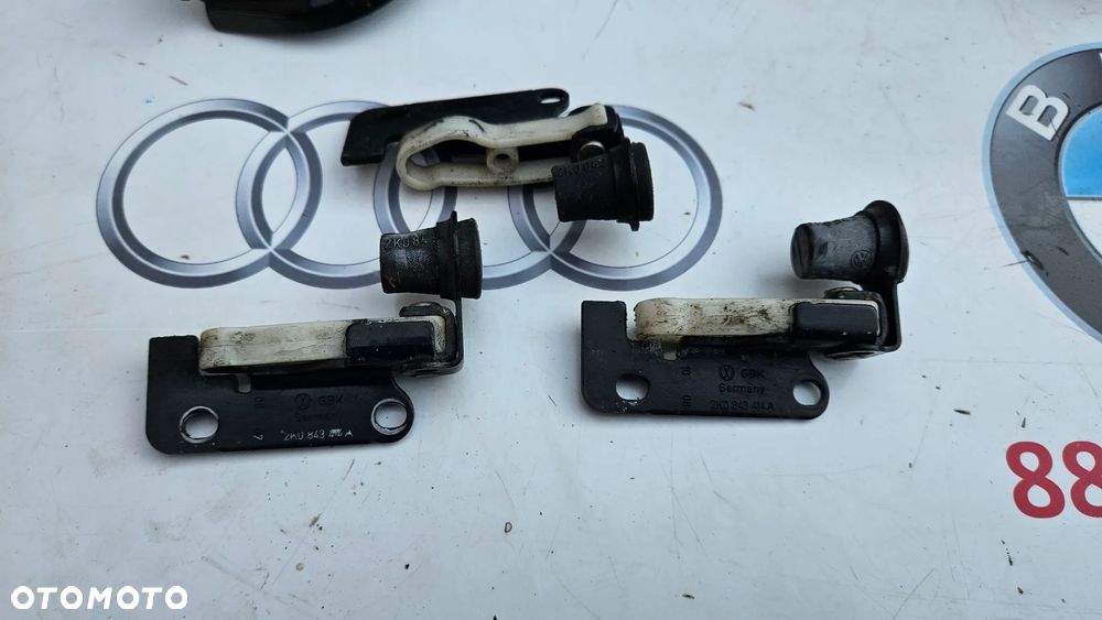 VW Caddy 2K III 2003- Rolka drzwi przesuwnych prawych Rolki drzwi przesuwnych prawych Prowadnica prawa Zamek Rygiel Mocowanie Obudowa Klamka odbojnik - 3