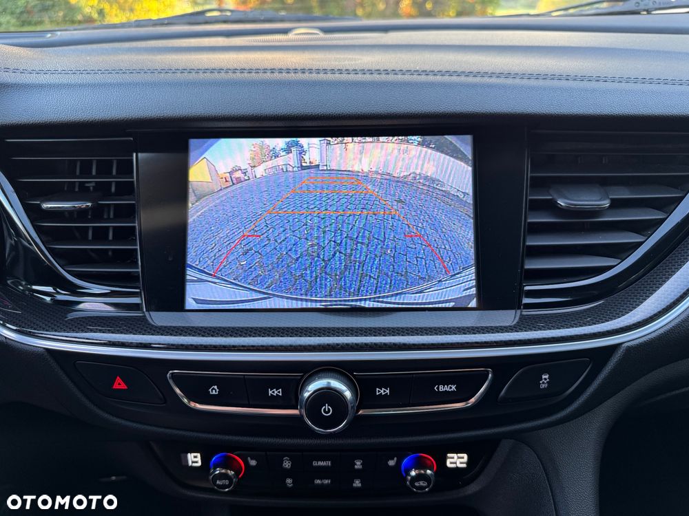 Opel Insignia - 35