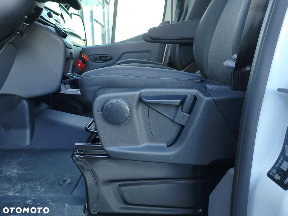 Ford E-Transit - 23