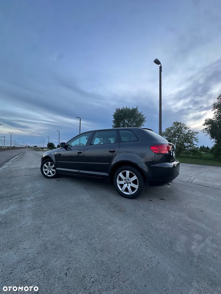 Audi A3 Sportback 2.0 TDI DSG Ambition - 8