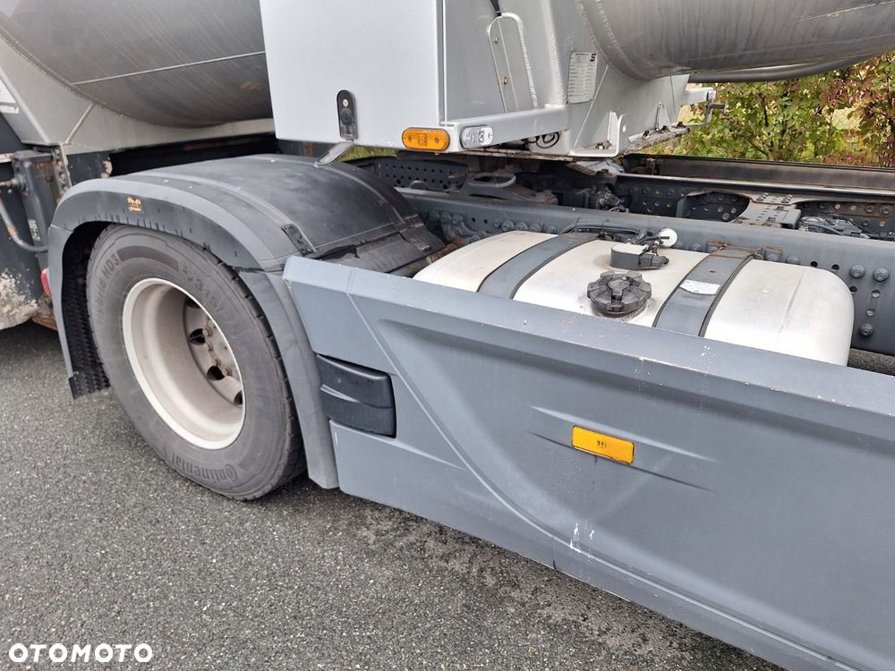 Versalift Actros  1843 - 37