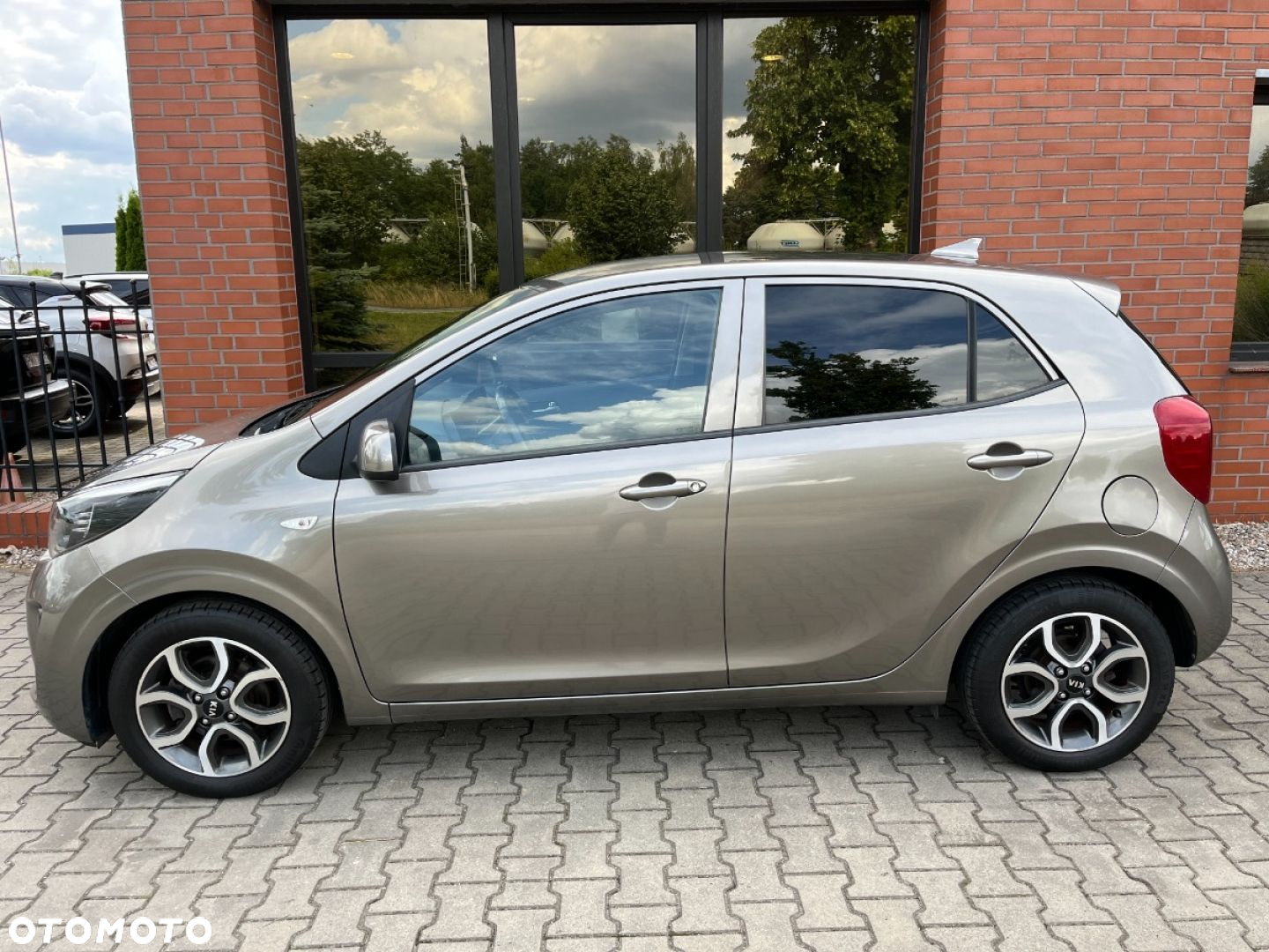 Kia Picanto 1.0 Dream-Team Edition - 26