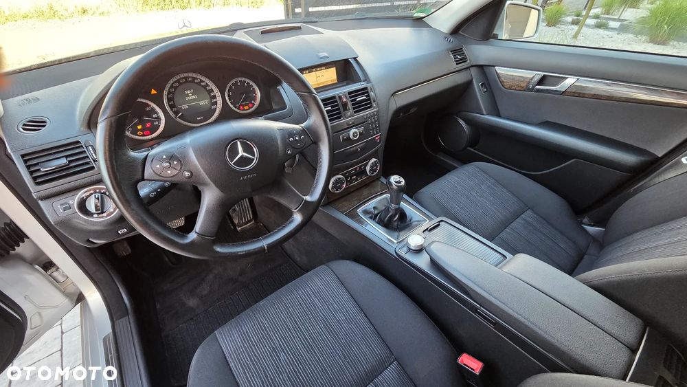Mercedes-Benz Klasa C - 33